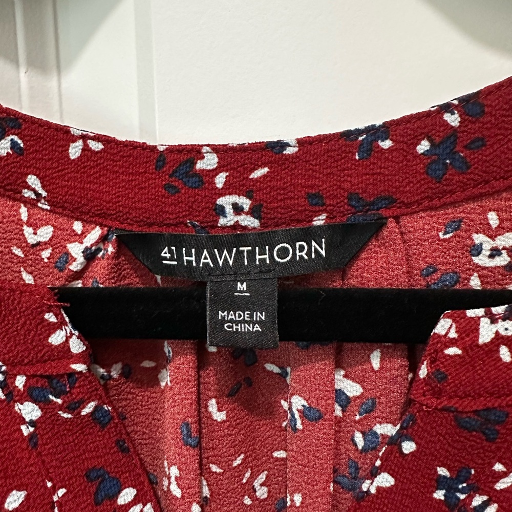 NWOT never worn 41 Hawthorn Red and White Floral Blouse